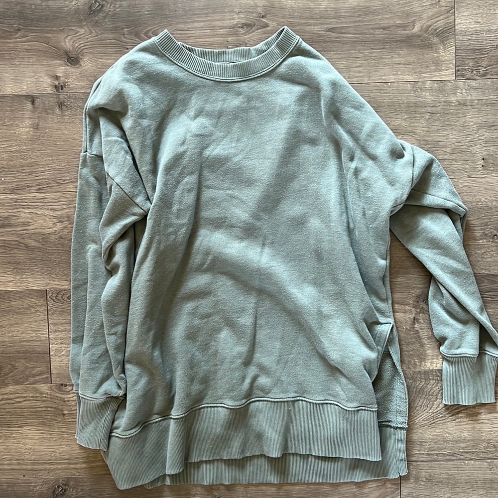 Aerie sweatshirt